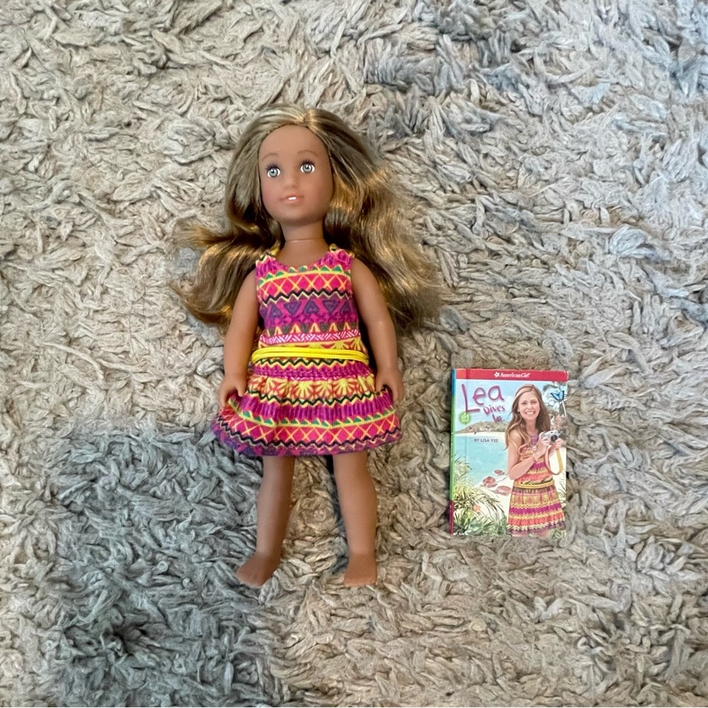 American Girl Lea Clark Girl of the Year 2016 Mini Doll
